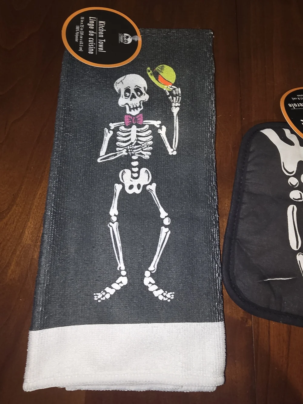 Halloween Skeleton Kitchen Towel and Pot Holder Set - New with Tags